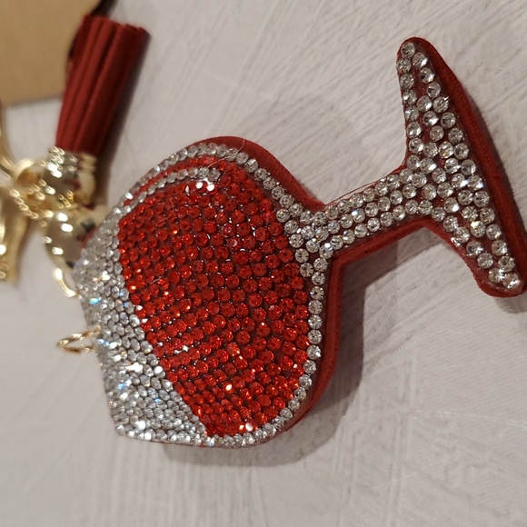 •Red Wine rhinestone glass keychain•goldtone hardware •ball•tassel - Picture 3 of 10